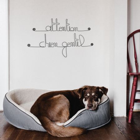 " Attention chien gentil " - Message mural décoratif en fil de fer - Bijoux de mur