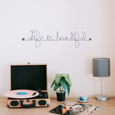 Message simple en fil de fer " Life is beautiful " - à punaiser - Bijoux de mur