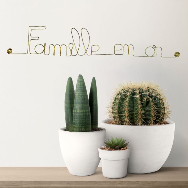Décoration Murale en Fil de Laiton Doré "Famille en or" - à punaiser - Bijoux de Mur