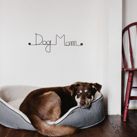 D&eacute;coration Murale "Chien" en Fil de Fer "Dog Mom" - &agrave; punaiser - Bijoux de Mur